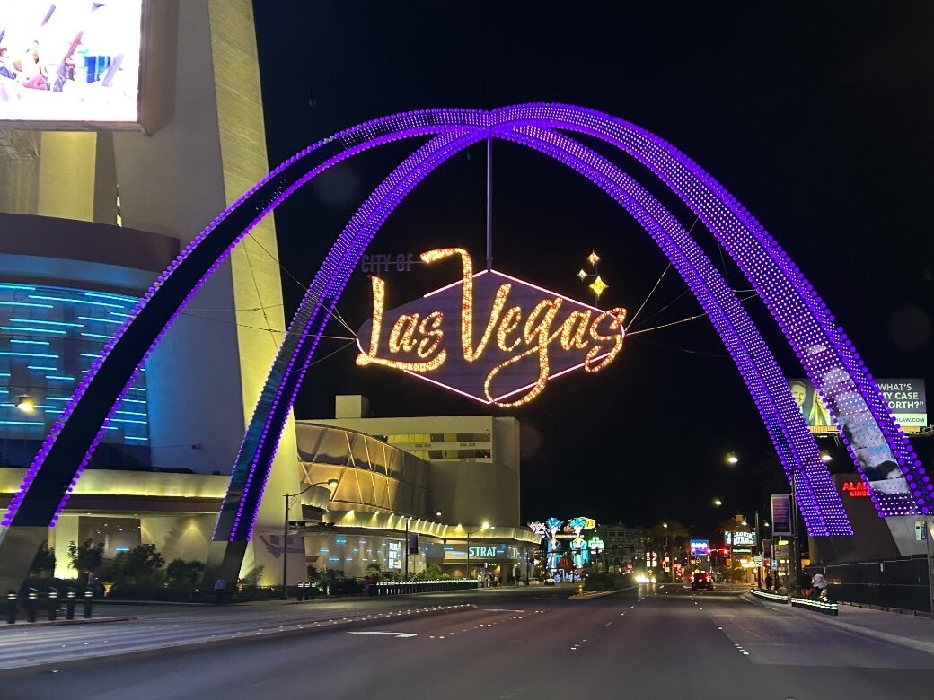 Visiter les États-Unis c'est aussi découvrir la folie de la vie à Las Vegas.