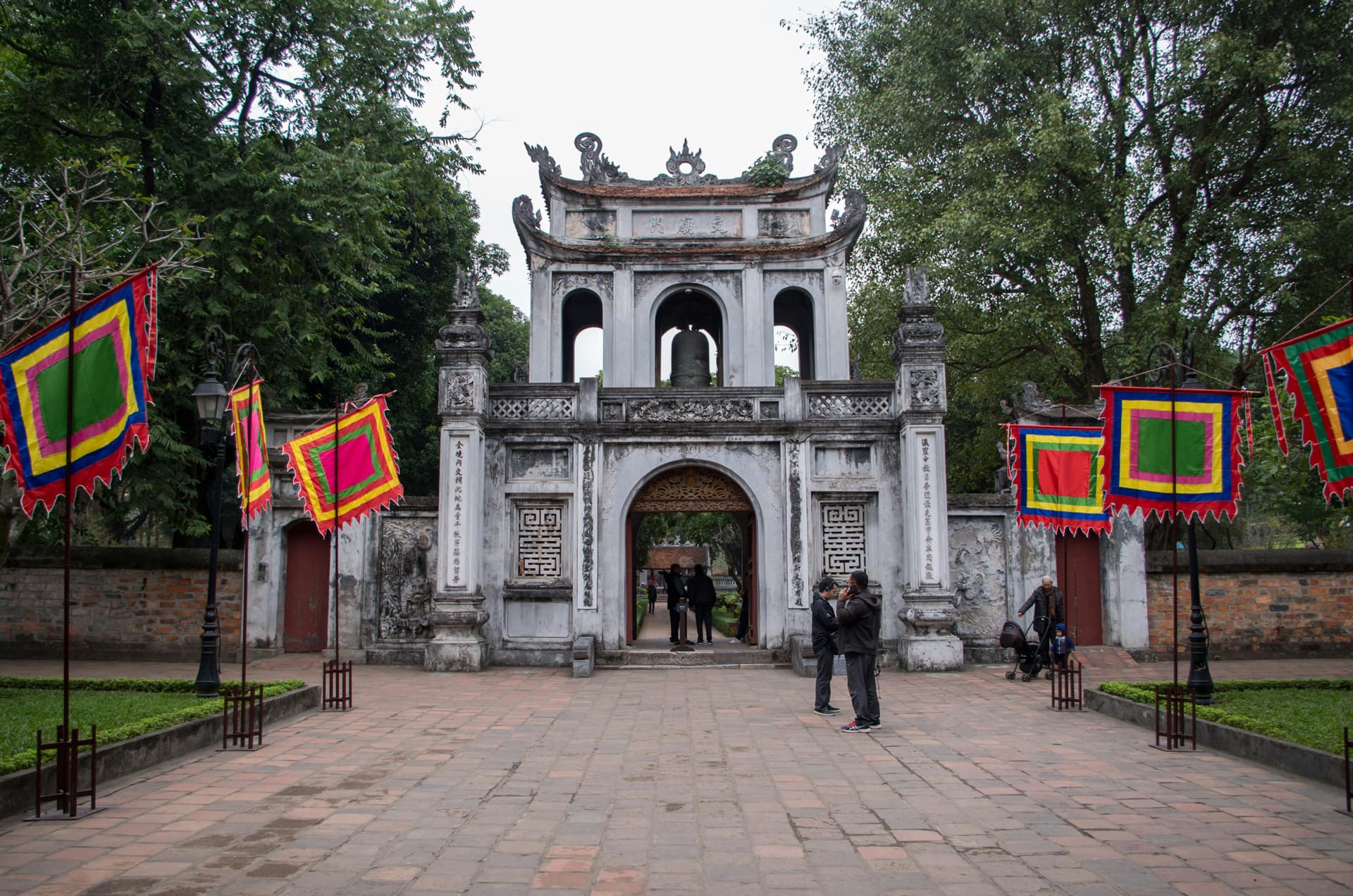 L'entrée du Temple de la Littérature à Hanoï