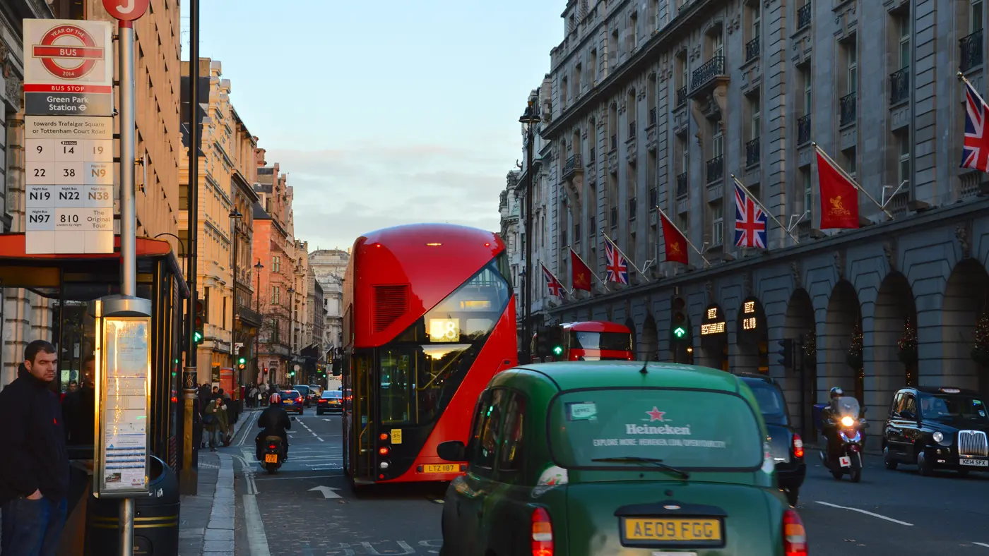 bus Londres taxi