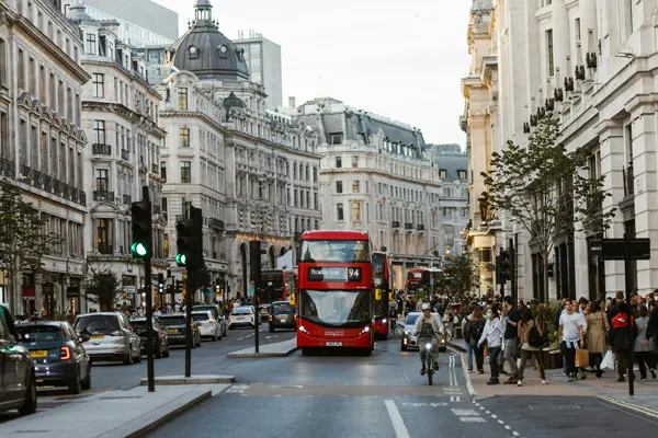 rue Londres bus